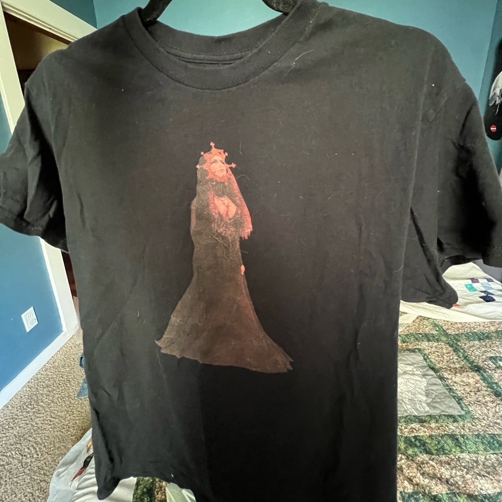 Halsey love & power tour shirt
